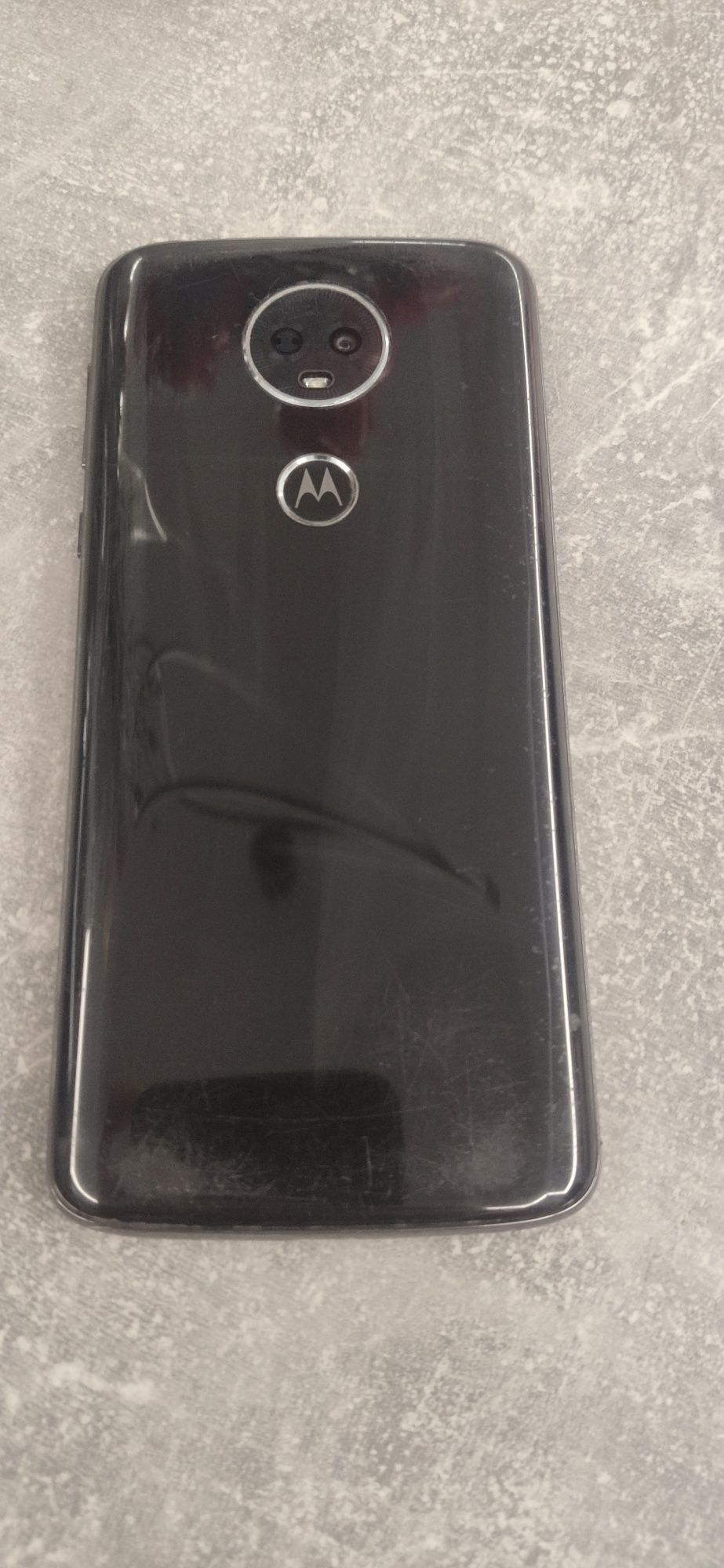 Telefon Motorola Moto E5 plus 3/32