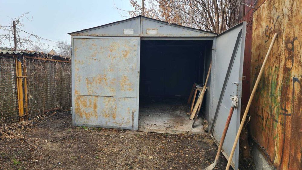 Металлический разборной гараж на Космосе (ул. Олимпийская)