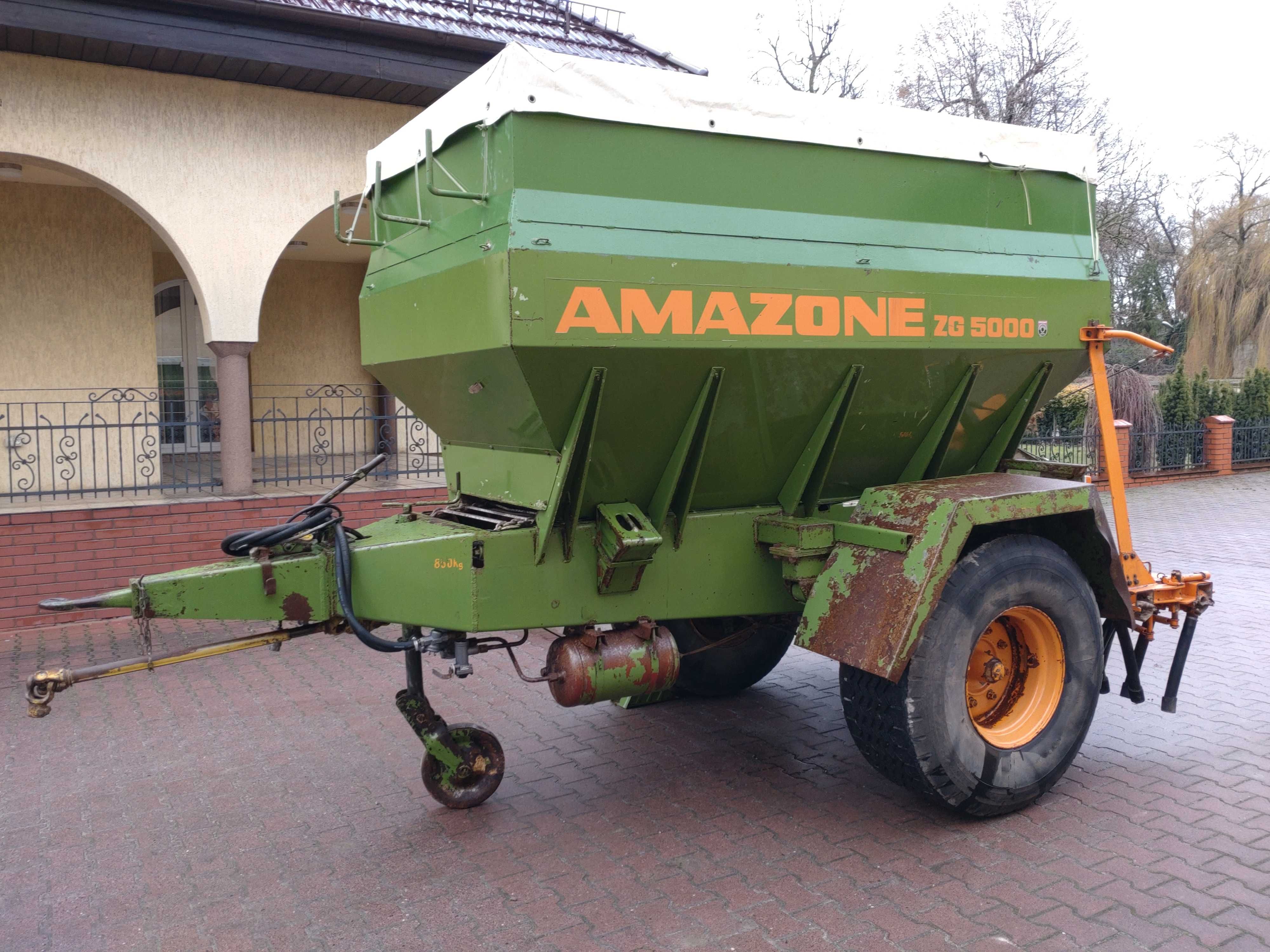 Rozsiewacz wapna Amazone ZG 5000