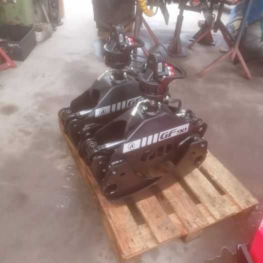 Pinça Hidráulica Nova para Toros de Madeira / Pedra