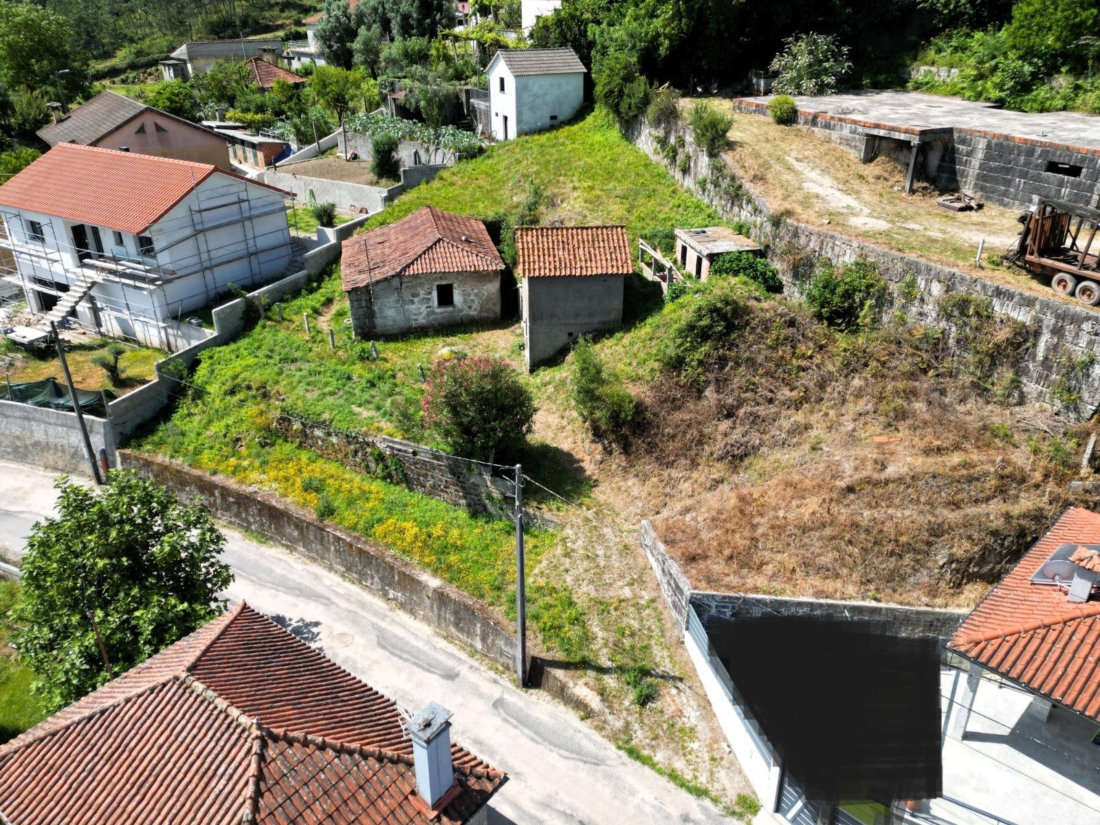 Terreno com casa para reconstruir