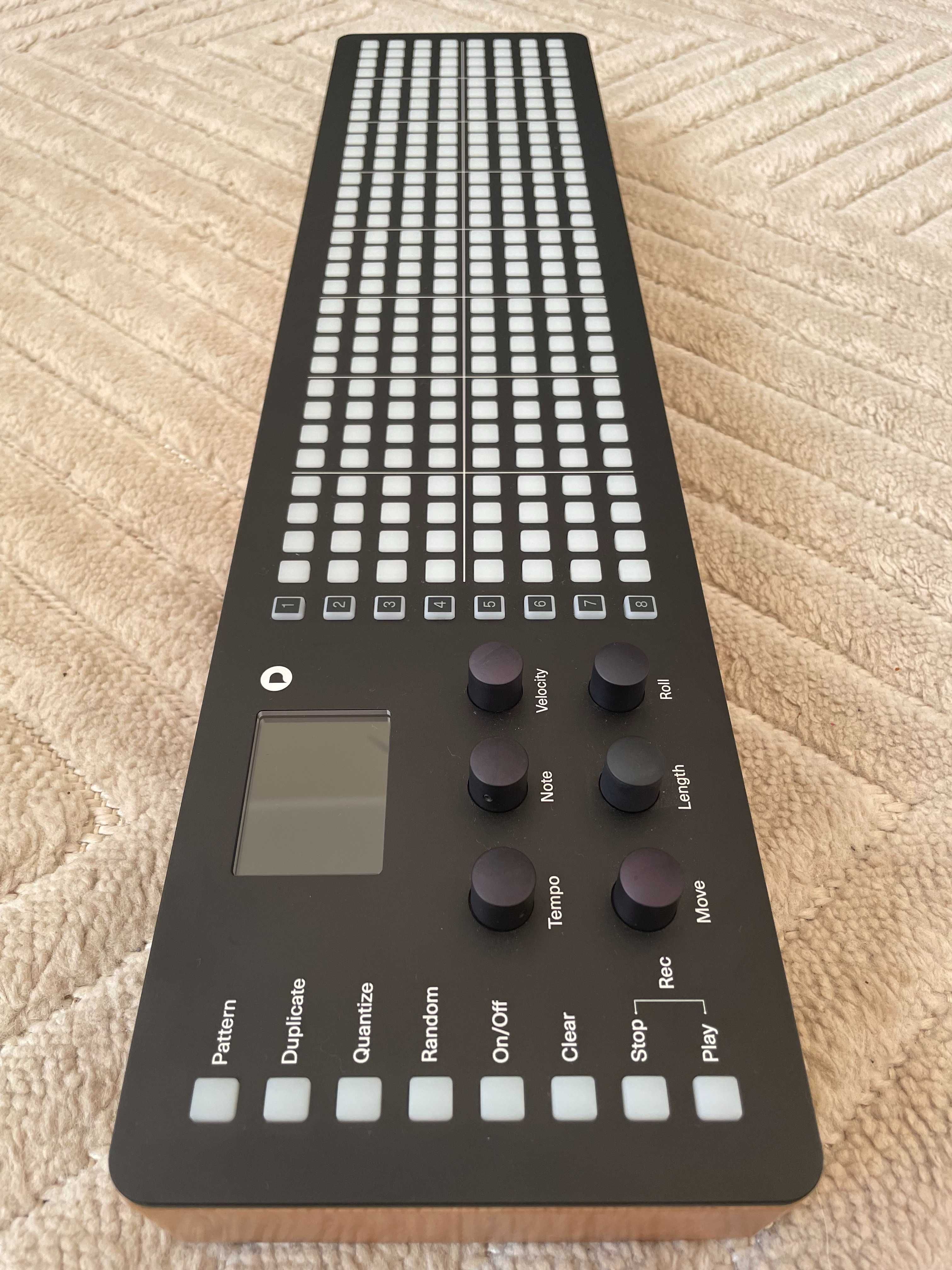 Polyend Seq - sekwencer MIDI, nowy