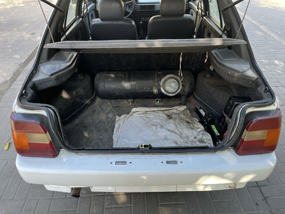 Продам таврию Славуту заз 1103