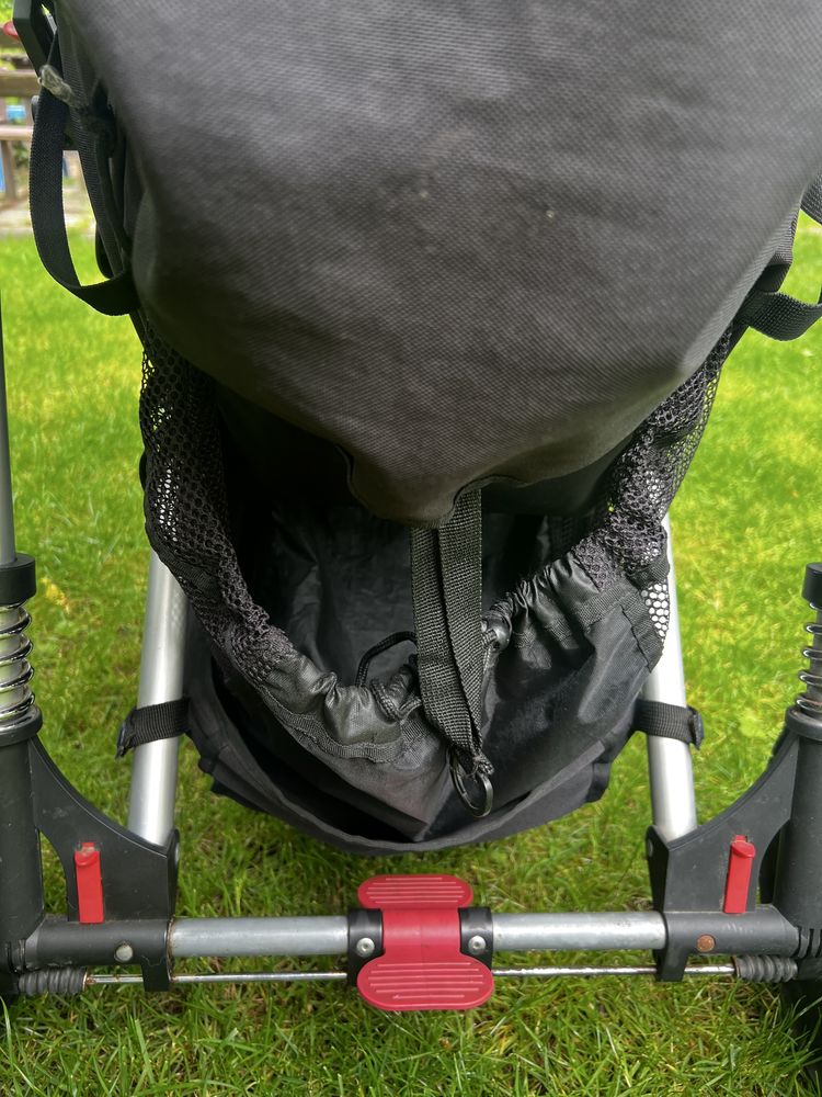 Wózek spacerowy trójkołowy biegowy nipper out n bout