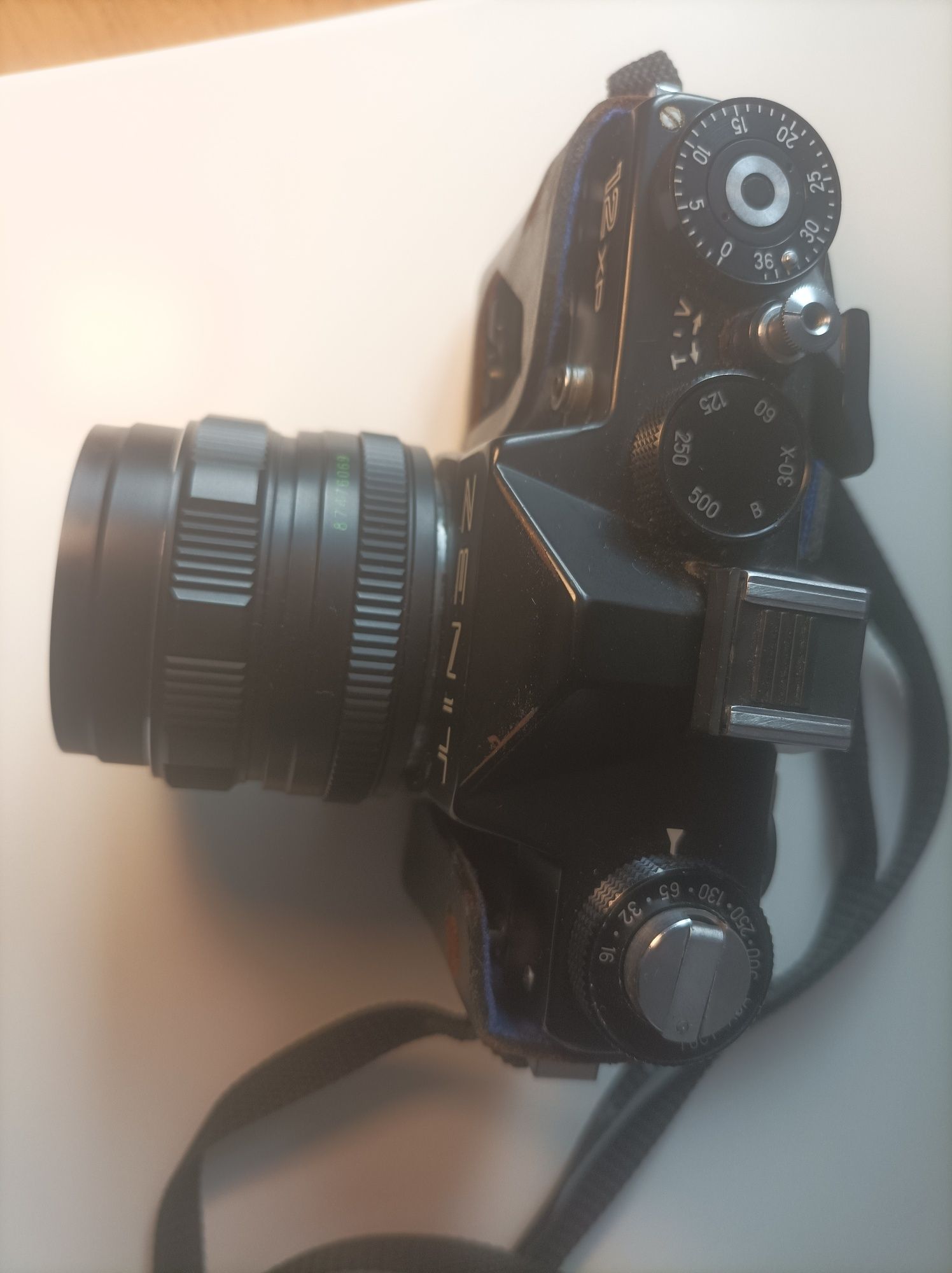 Фотоаппарат  Zenit-12xp, Helios