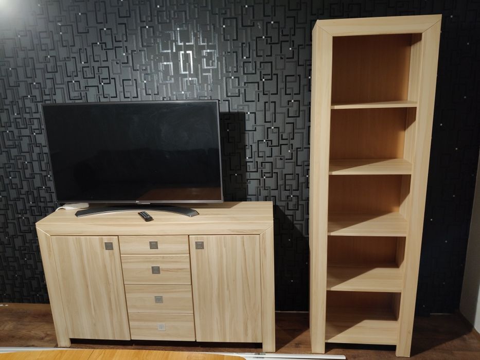 Sprzedam komodę i półkę