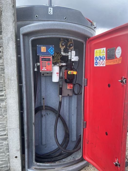 Zbiorniki paliwa  2 x 5000 l