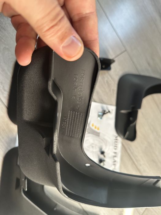 Бризговики Renault Fluence 3 поколінн з 2008-2016 року Рено Флюенс