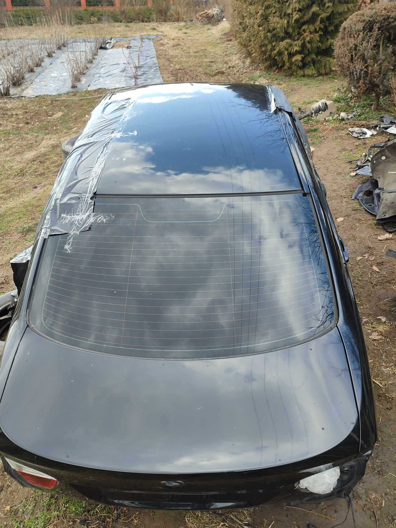 BMW E90 pełen M-Pakiet na części!! Black BLACK SAPPHIRE METAL 475/9