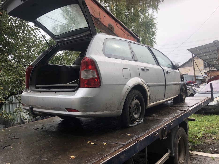 Шевроле лачеті нубіра 1.6 бензин по болтах