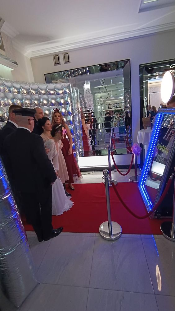 Fotolustro Slim Fotobudka Cieżki dym Videobudka Atrakcje weselne
