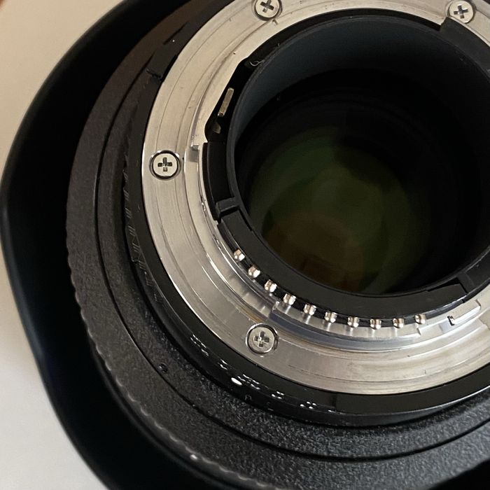 Nikon 28-70mm F2.8D AF-S