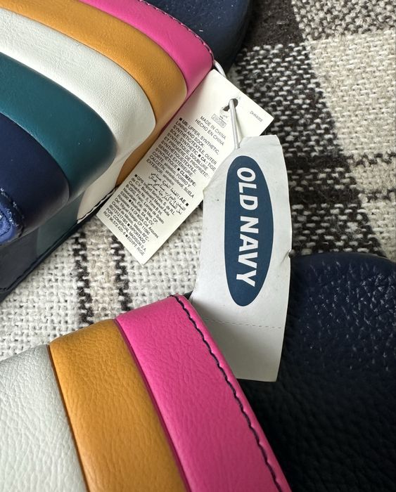 Нові оригінальні шльопки тапочки Old Navy на стопу +- 27 см 42 р