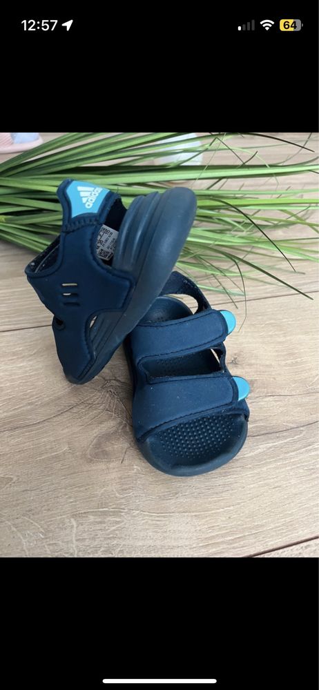 Sandałki sandały basenowe adidas Swim Sandal c FY6039 rozmiar 20