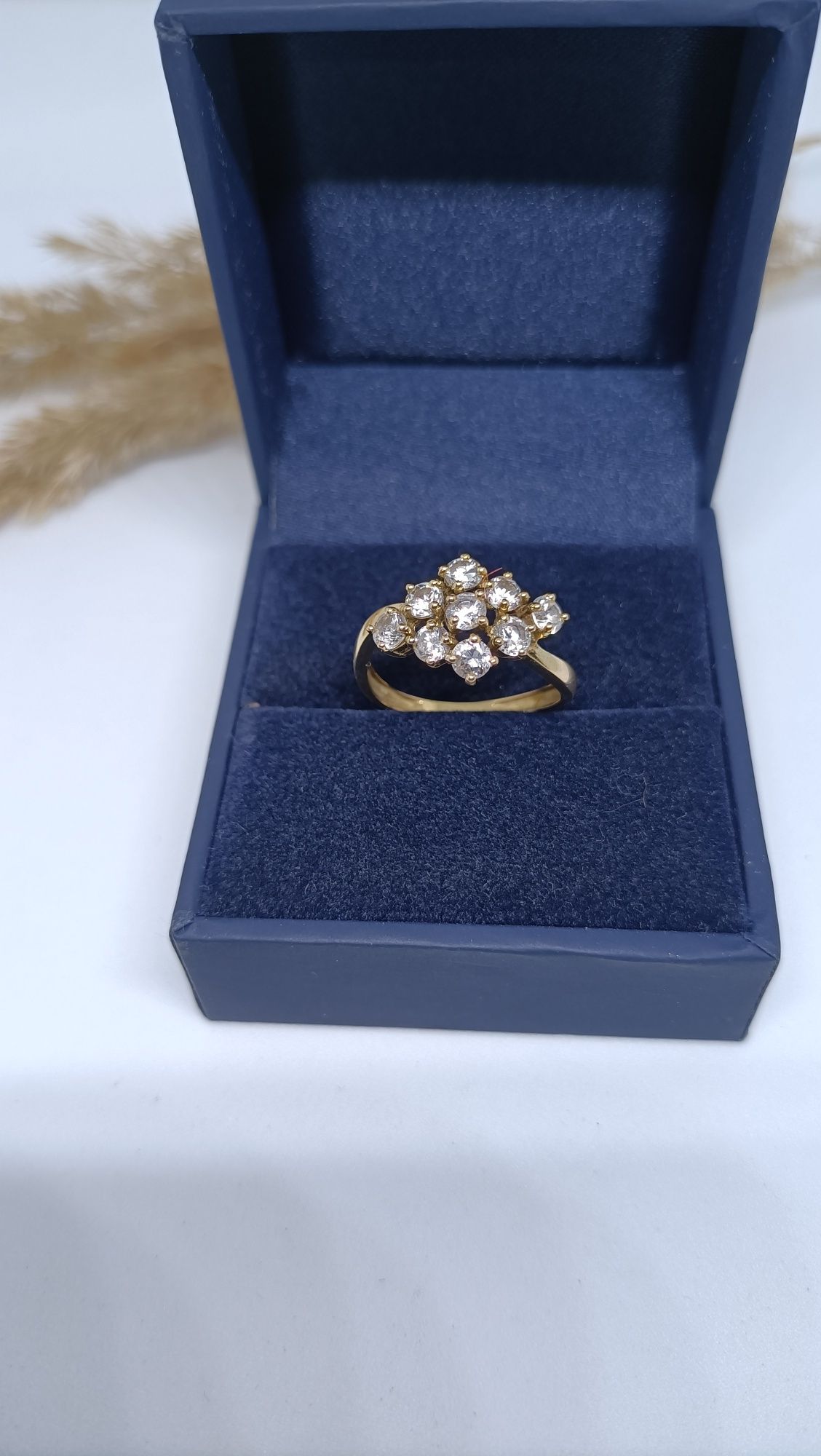 Piękny pierścionek ze złota, złoto pr 375
