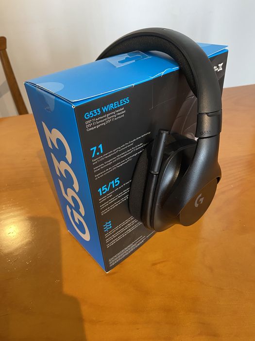 Auscultadores LOGITECH G533