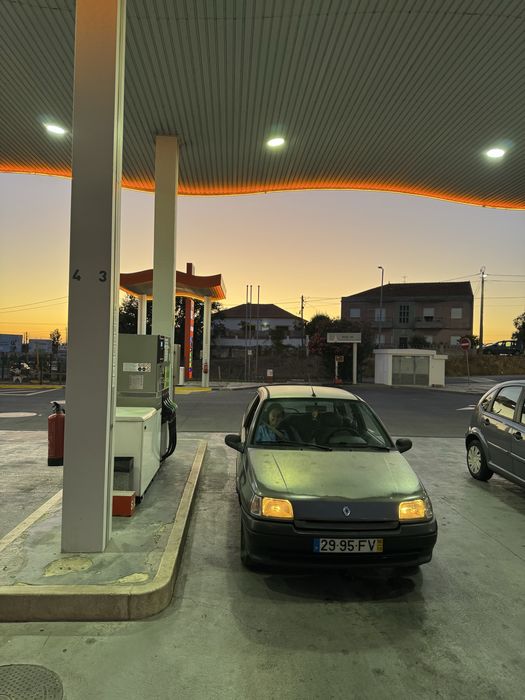 Renault clio mk1 1.2
