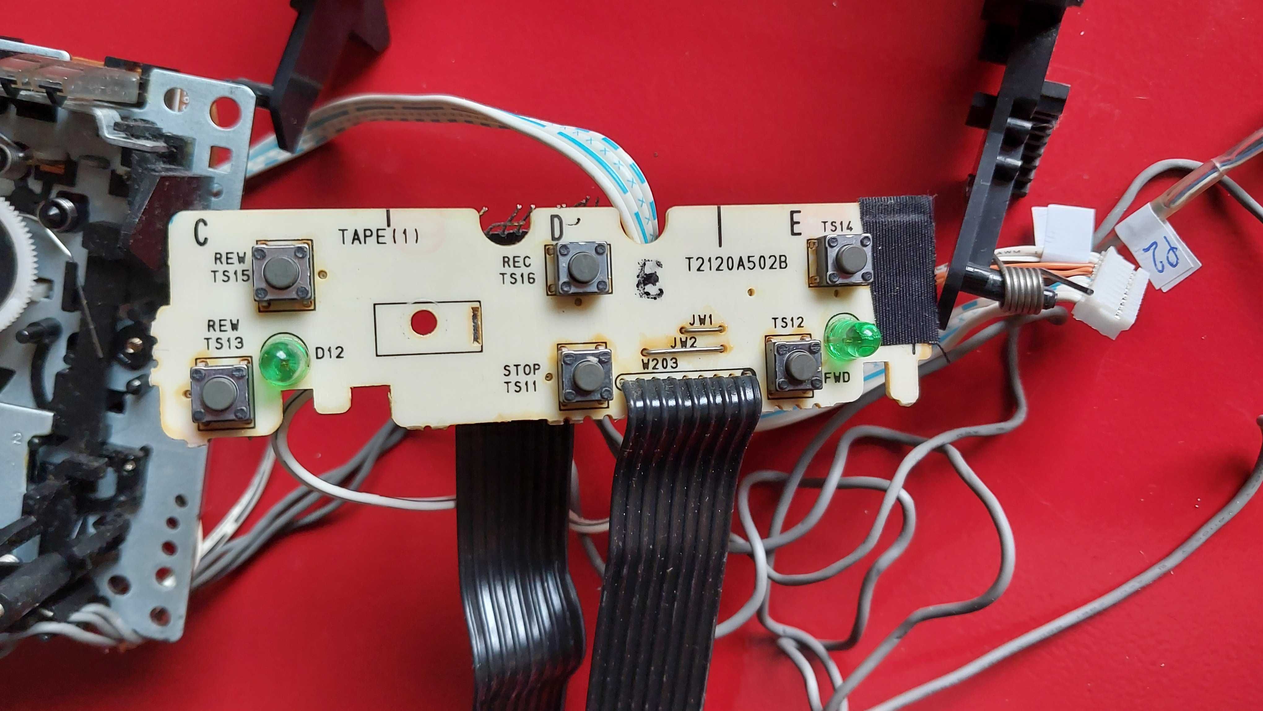 Akai GX-W45 mechanizm napędu taśmy 1 ze sterowaniem