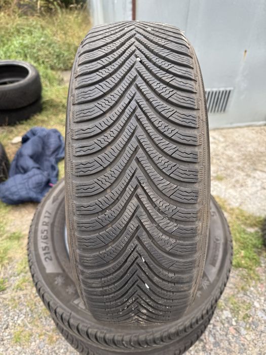 Продам резіну MICELIN 215/65/r17