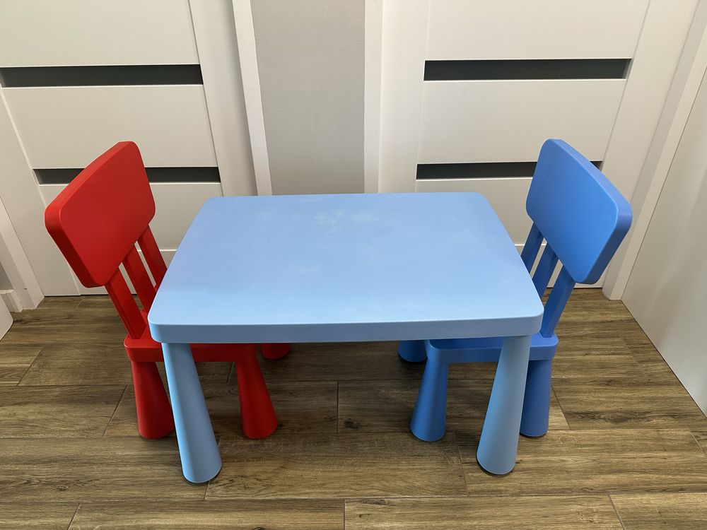 Zestaw ikea mamut stolik krzesełka