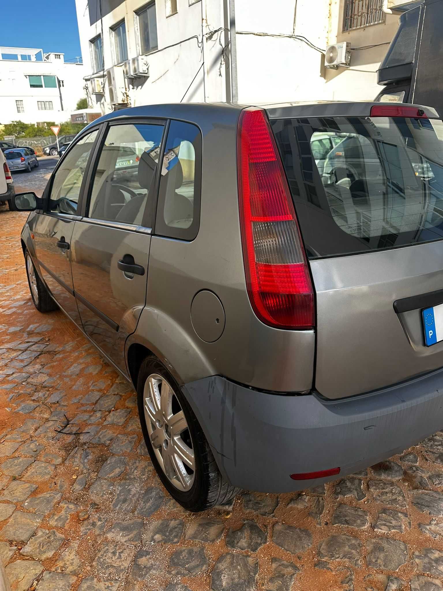 FORD FIESTA 2002 Gasóleo