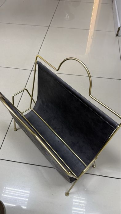 Gazetownik/stojak na gazety