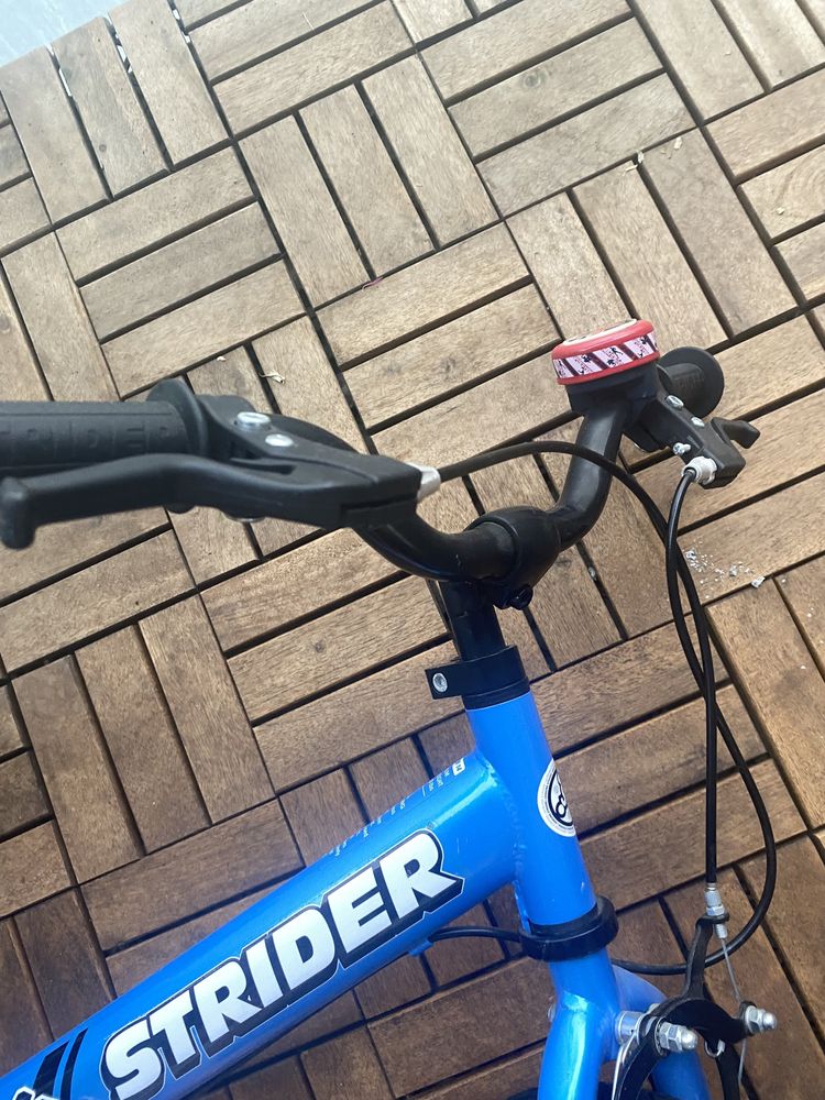 Rower biegowy Strider 14 niebieski z pedałami
