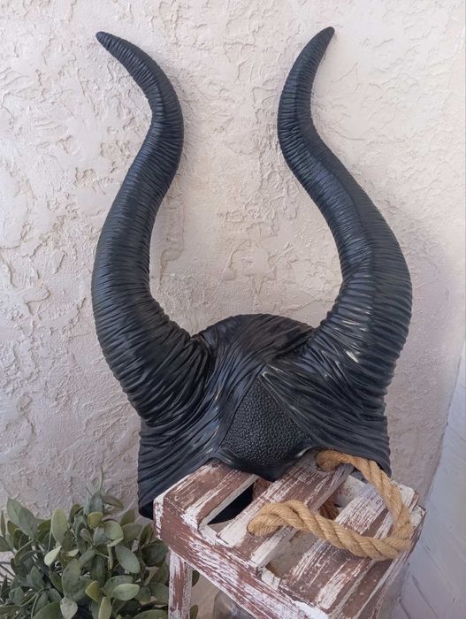 Рога Малефисенты