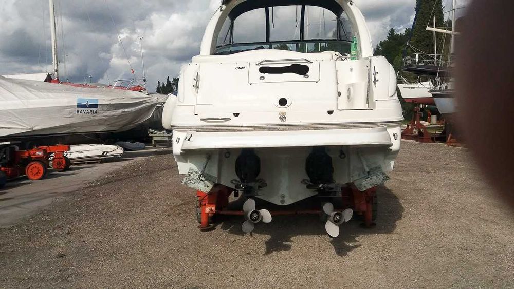 Łódź motorowa Sea Ray 315