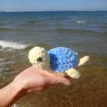 Żółwik pluszowy na szydełku, handmade maskotka