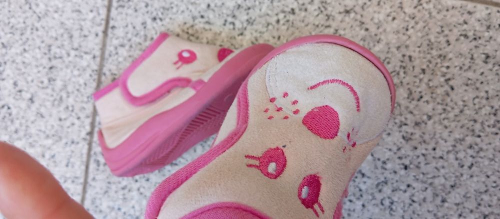 Pantufas de menina 20