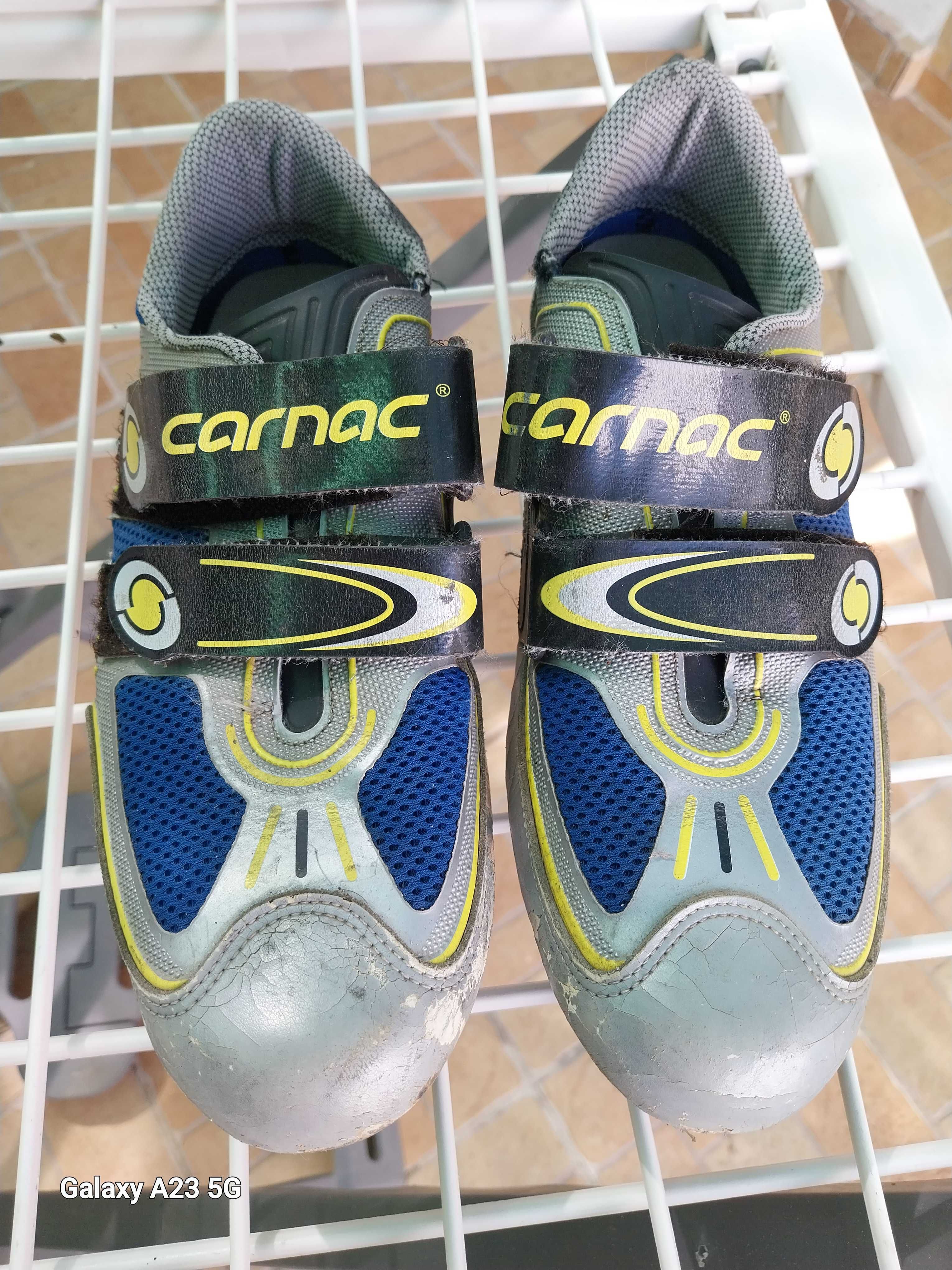 Sapatos de encaixe para ciclismo