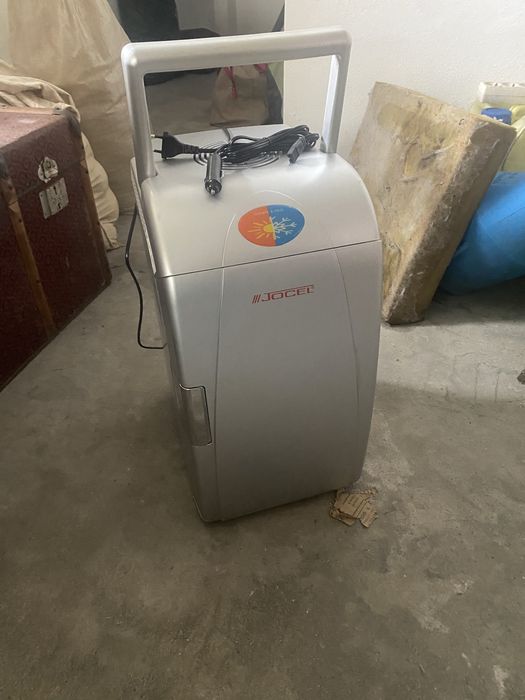 Mini Frigorifico com adaptador isqueiro