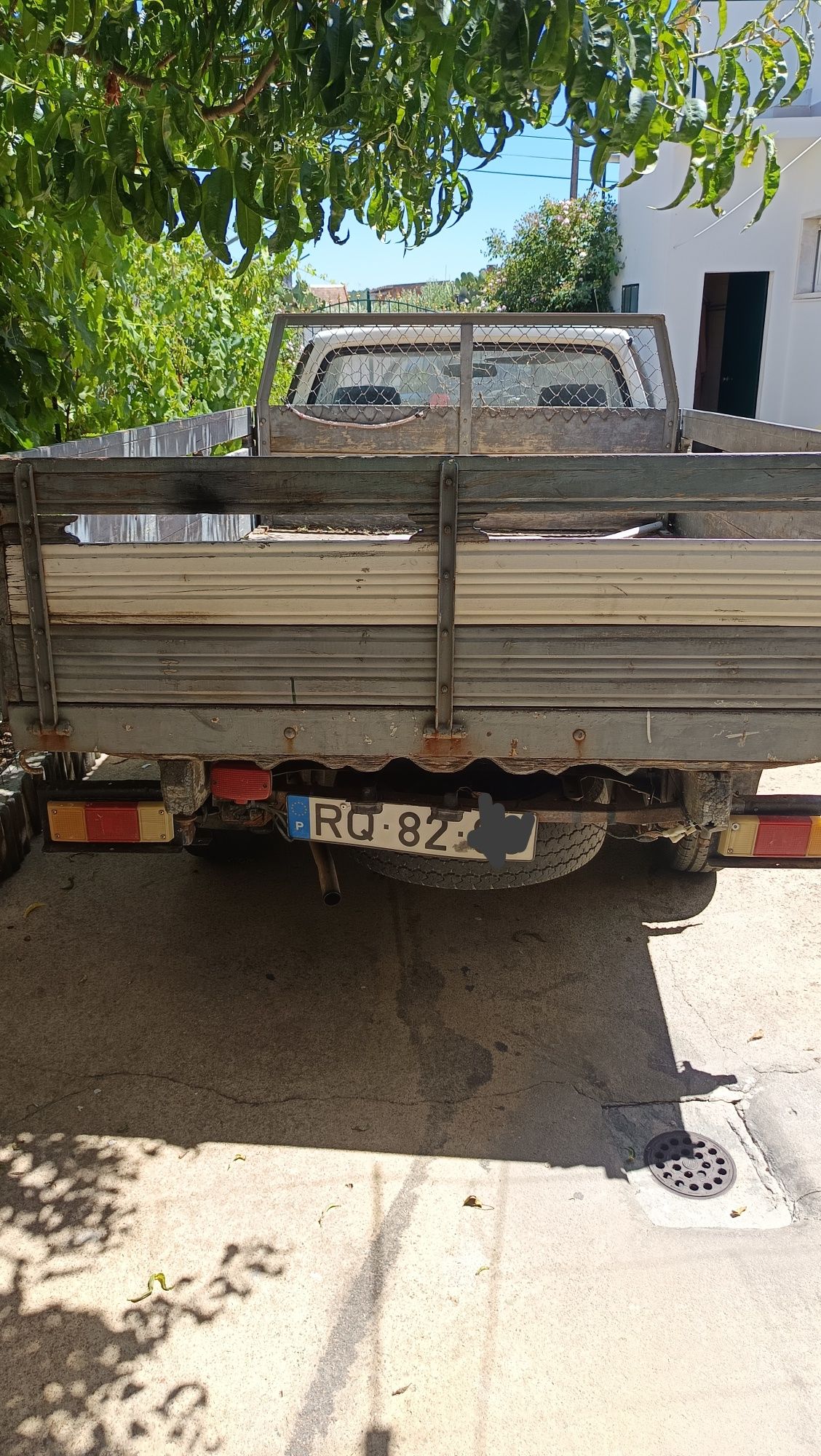 Mazda B 2200 pick-up com caixa aberta