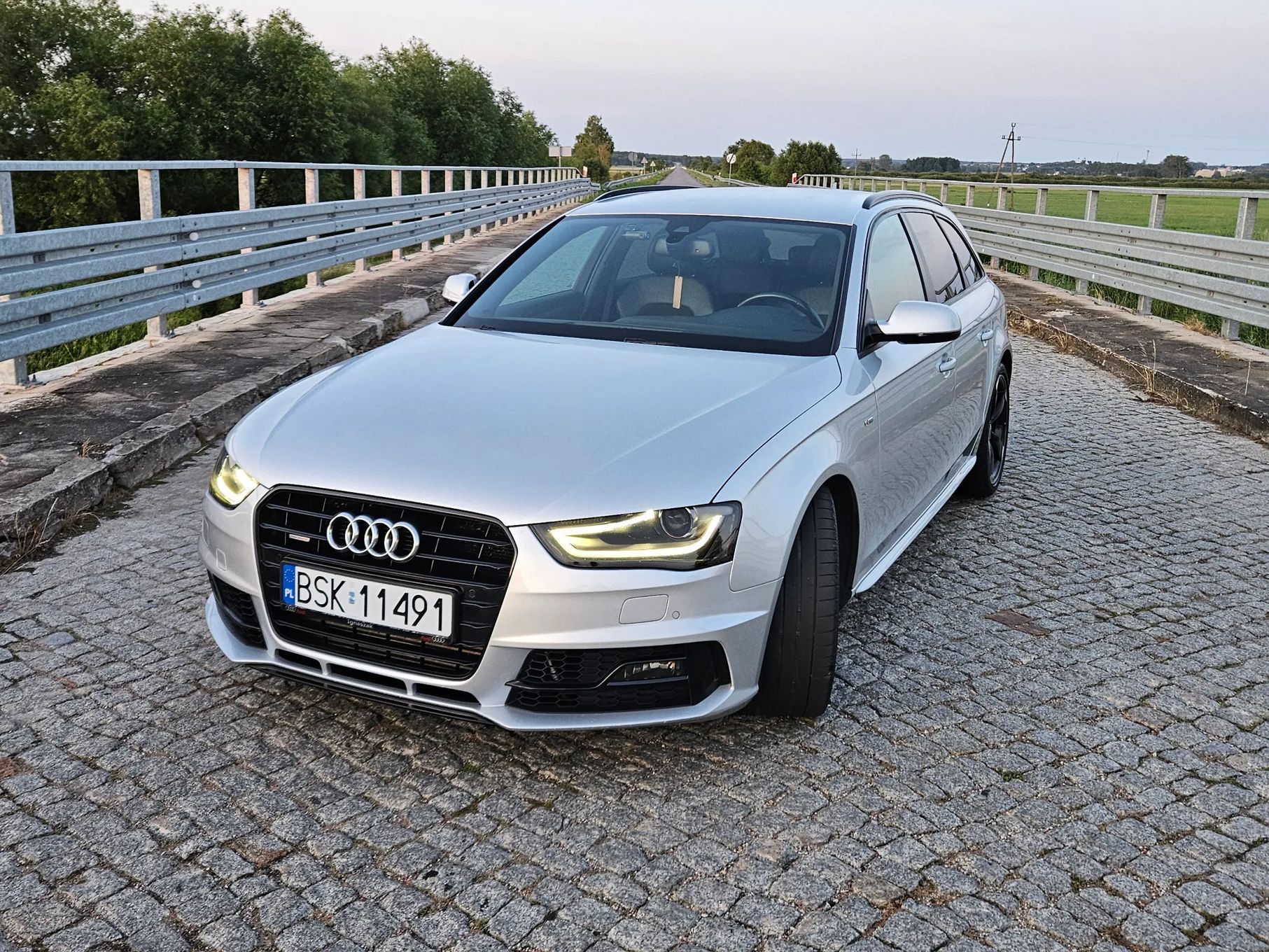 Audi A4 Audi A4 Avant 3.0 TDI DPF quattro S tronic S line