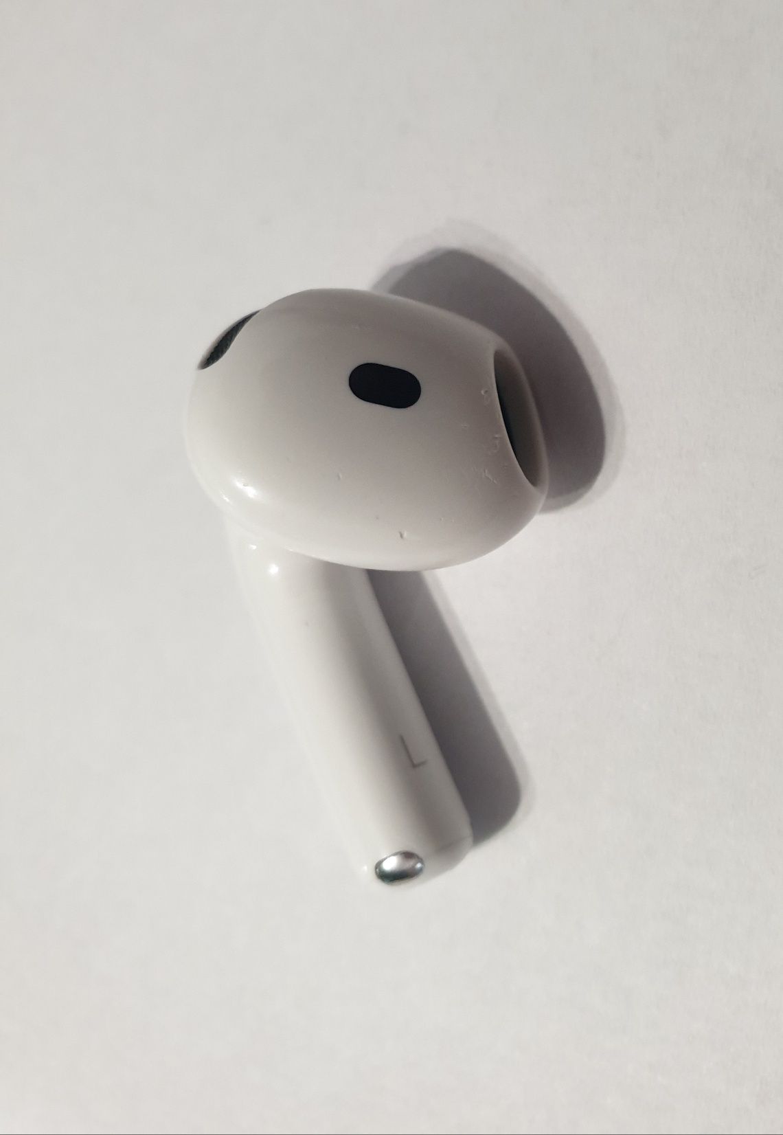 Лівий навушник Apple AirPods 4 (ANC) A3056 оригінал у хорошому стані