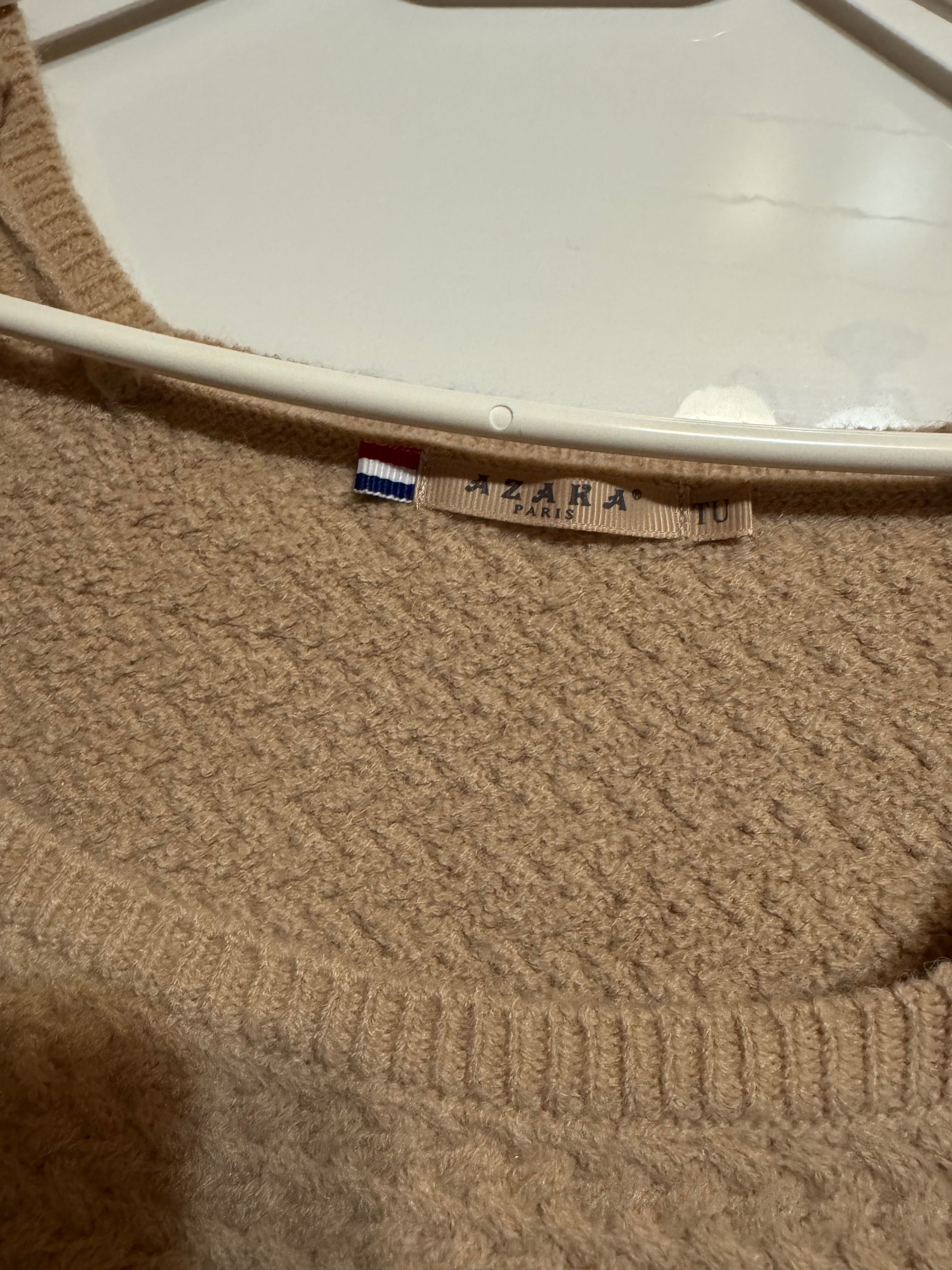 Piękny sweterek firmy azara cute akryl