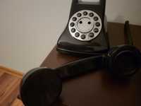 Telefon stylizowany retro