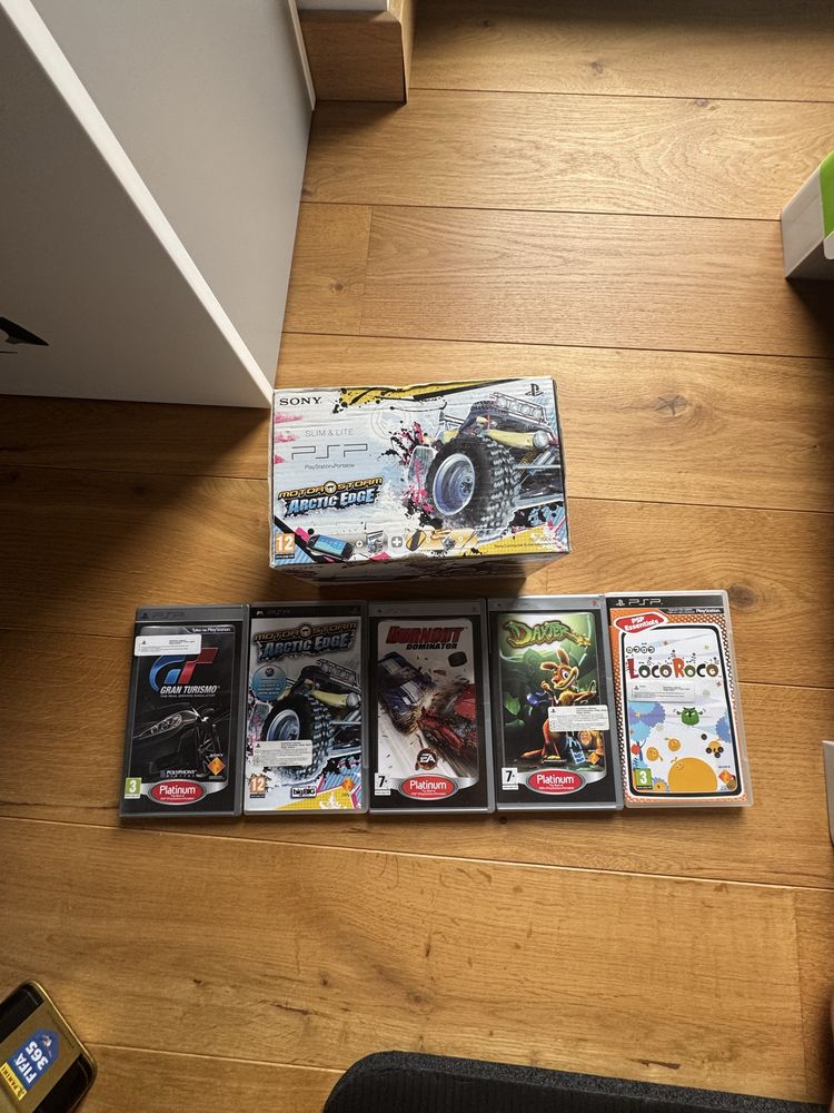 Psp konsola + gry + etui na konsole