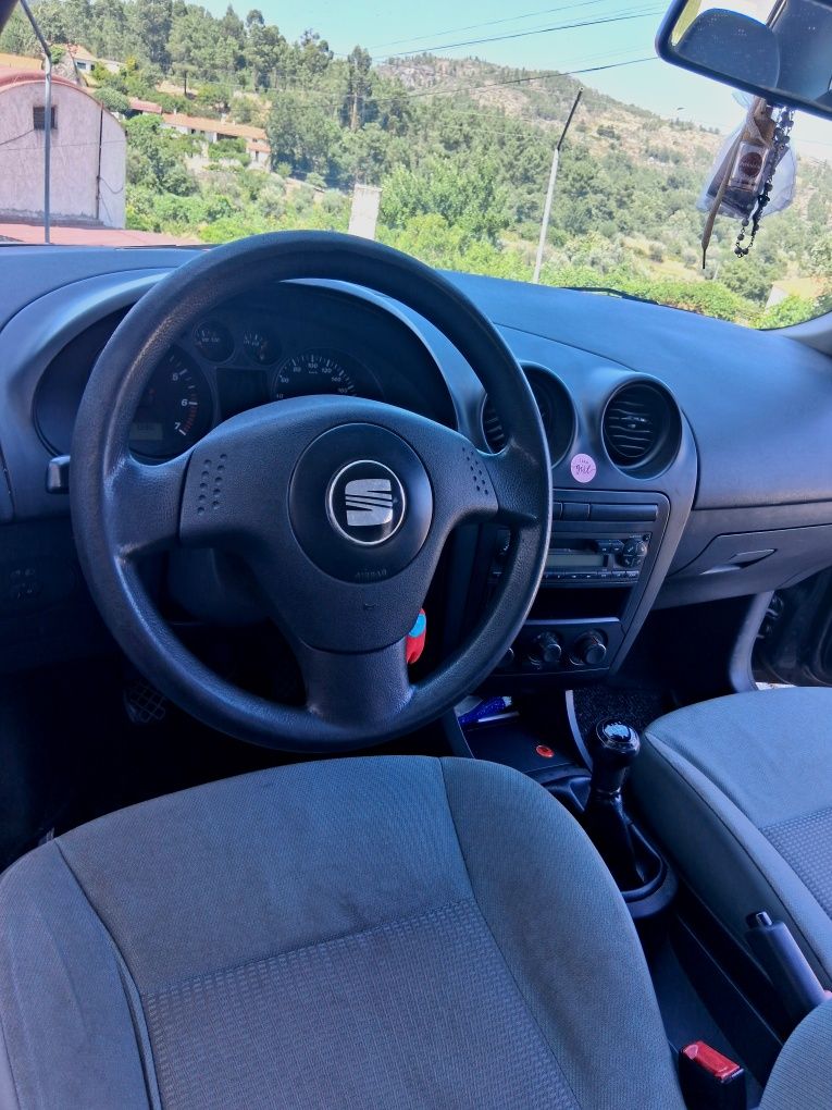 Seat Ibiza 6L impecável