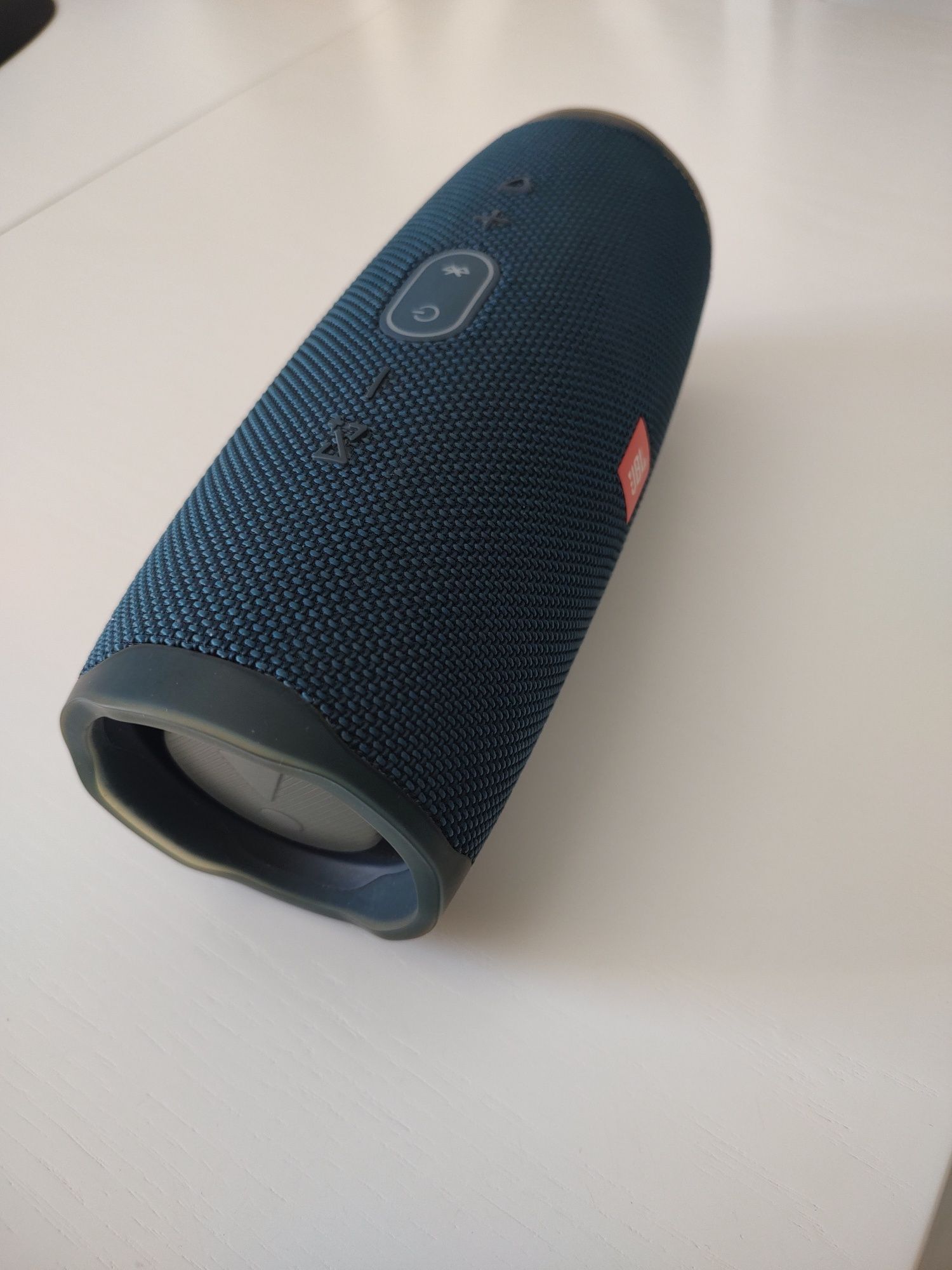 Jbl charge 4 stan idealny