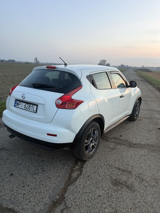 Nissan Juke 2011 • 1.6 benzyna 117 KM • Biały • Zadbany