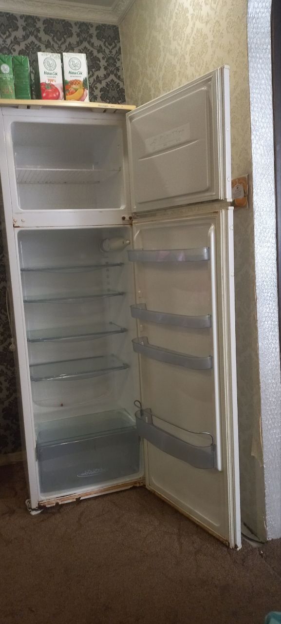 Продам холодильник Snaige . Class A.