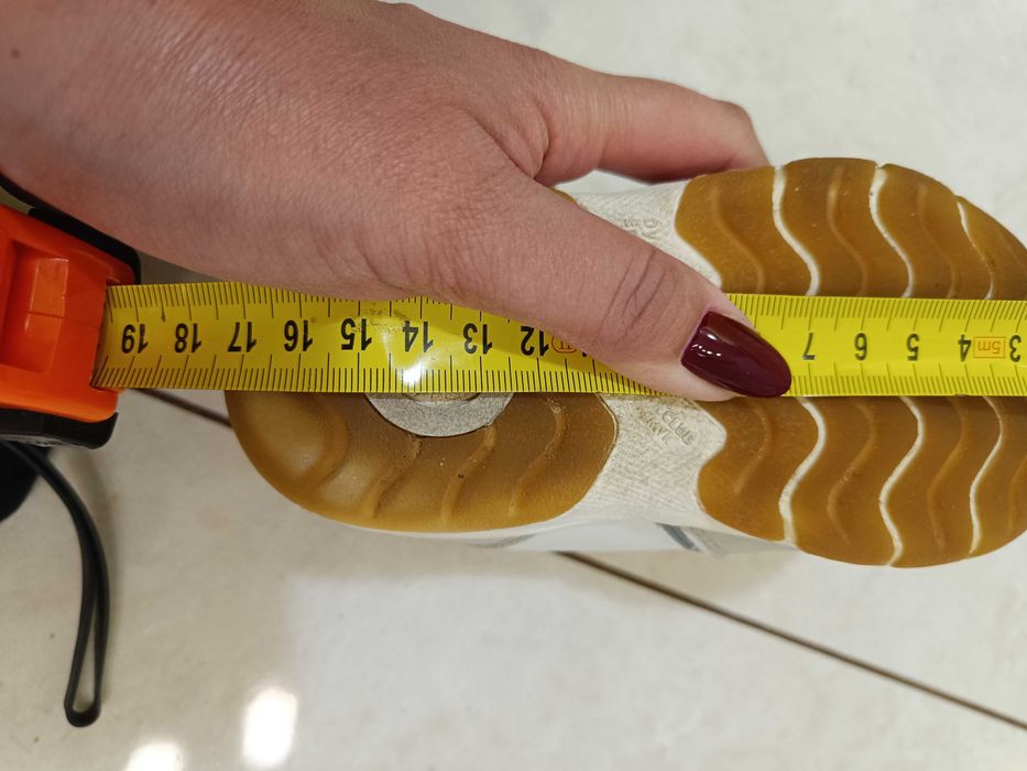 Buty dziecięce jesień wiosna rozmiar 24