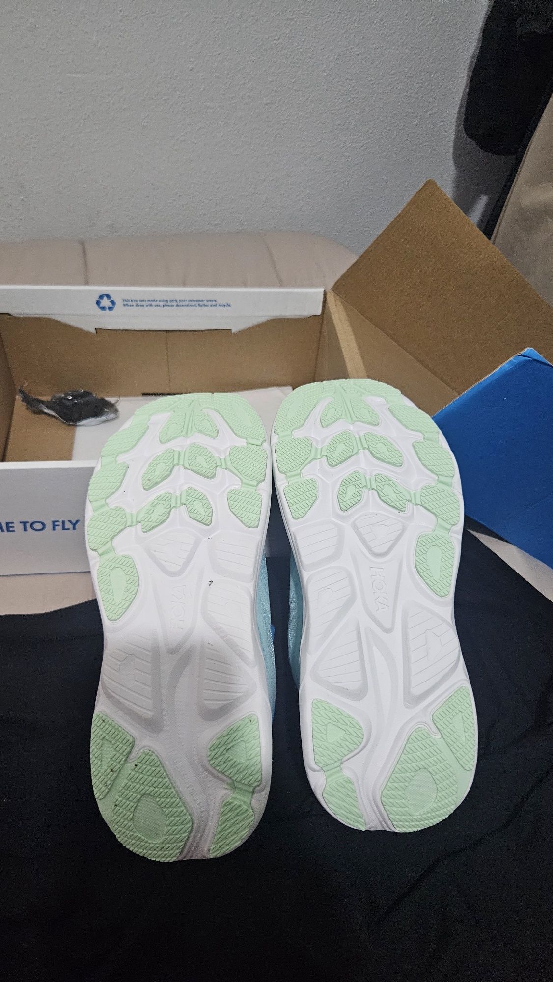 Ténis HoKa Clinton 10