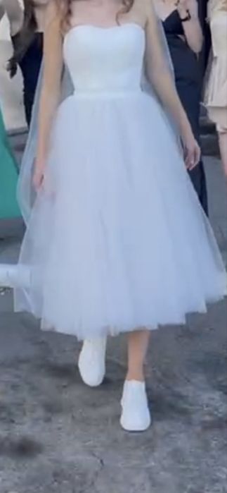 Весільна сукня в ідеальному стані