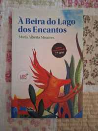 Livro " À Beira do Lago dos Encantos"