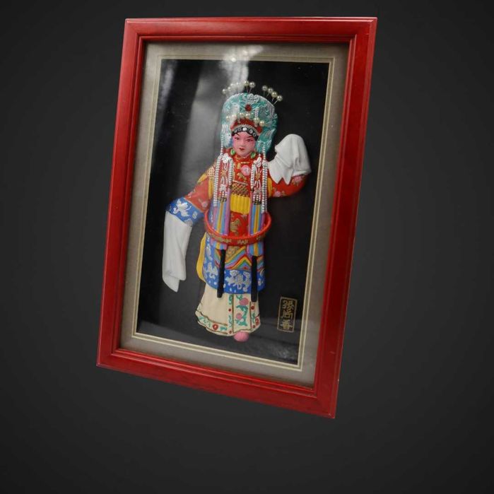 Obrazek trójwymiarowy  postać w tradycyjnym chińskim stroju b5/100654