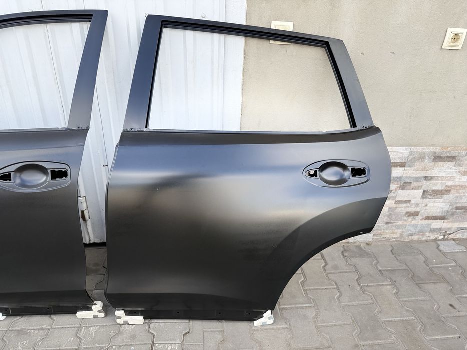 Дверка дверь задня передня ліва права Rogue T32 Рог т32 розборка