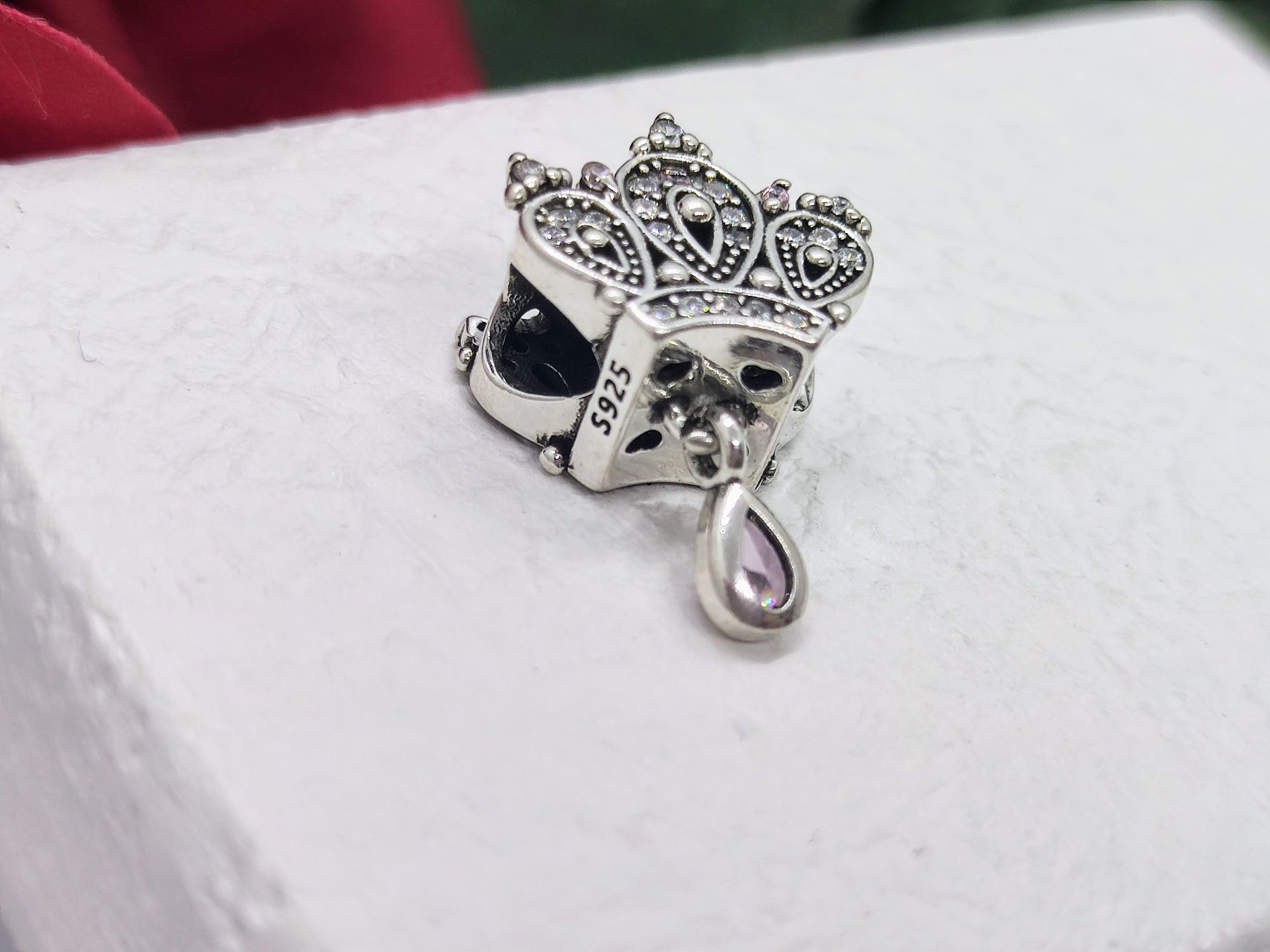 Dwustronny charm's korona kryształ S925